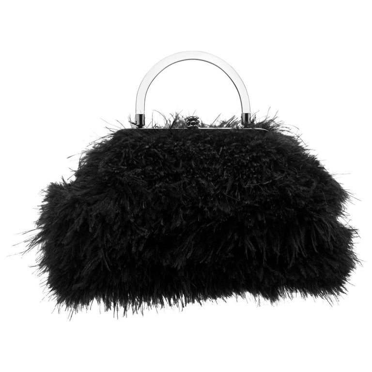 Kim | Small ostrich leather handbag – navy