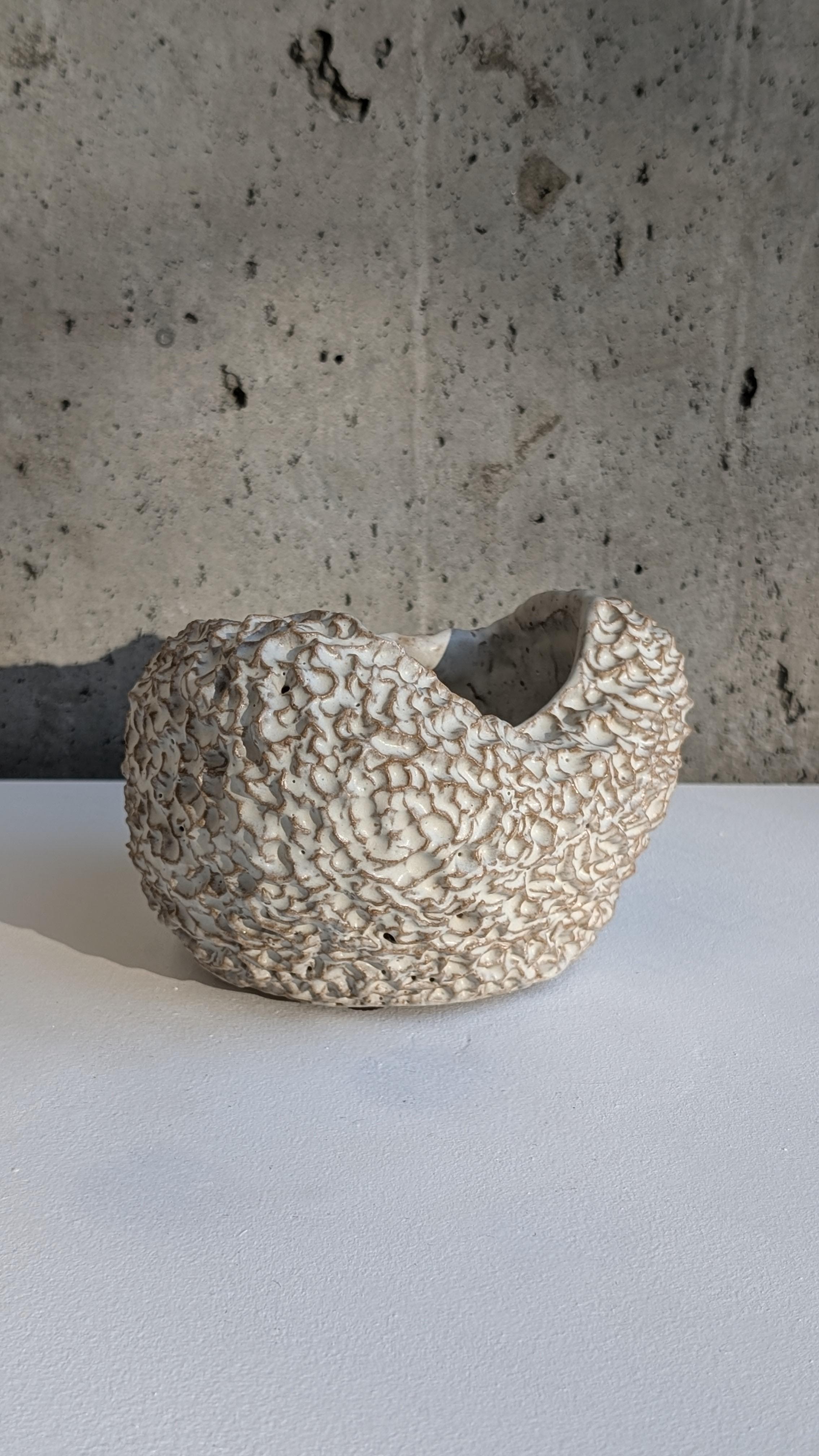 Navire PNW 206 - Contemporain Sculpture par Tyler James Goin