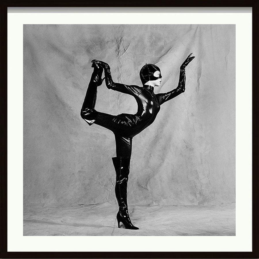 Los Angeles-based photographer Tyler Shields seeks “beauty in chaos,” capturing both young models and celebrities such as Lindsay Lohan and Mischa Barton. His polished editorial images and surrealistic portraits contain a penchant for explosive