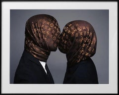Louis Vuitton „Kiss“ – chromogener Druck, gerahmt