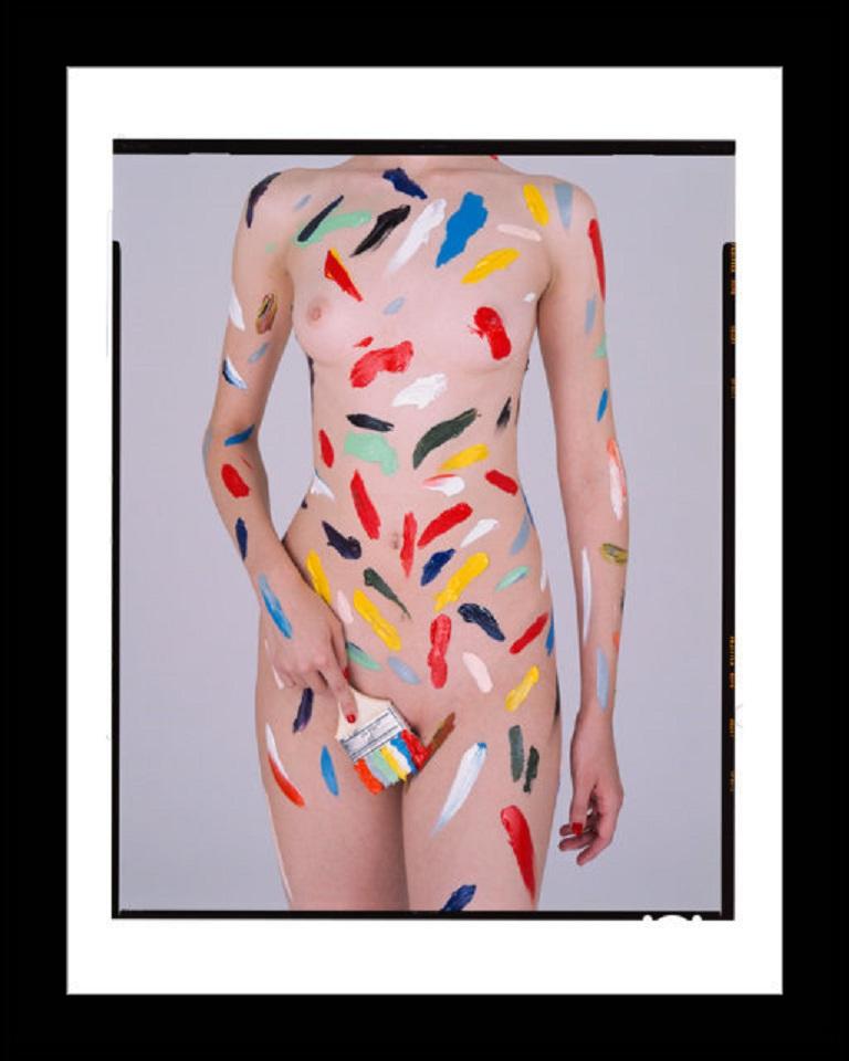 Pinselstrich (84 Zoll x 63 Zoll) – Photograph von Tyler Shields