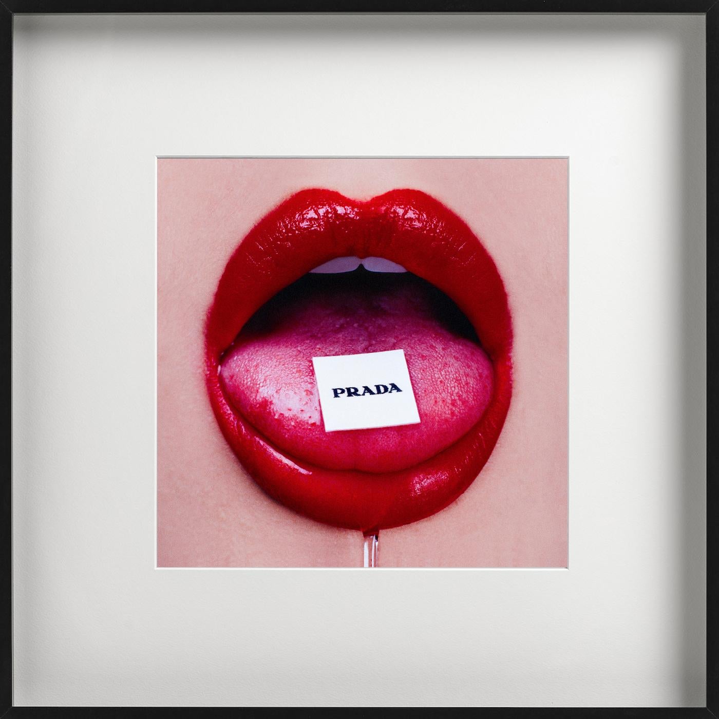 Prada Bubblegum - Nahaufnahme von roten Lips und Zunge, Fine Art Photography, 2023 (Beige), Figurative Photograph, von Tyler Shields