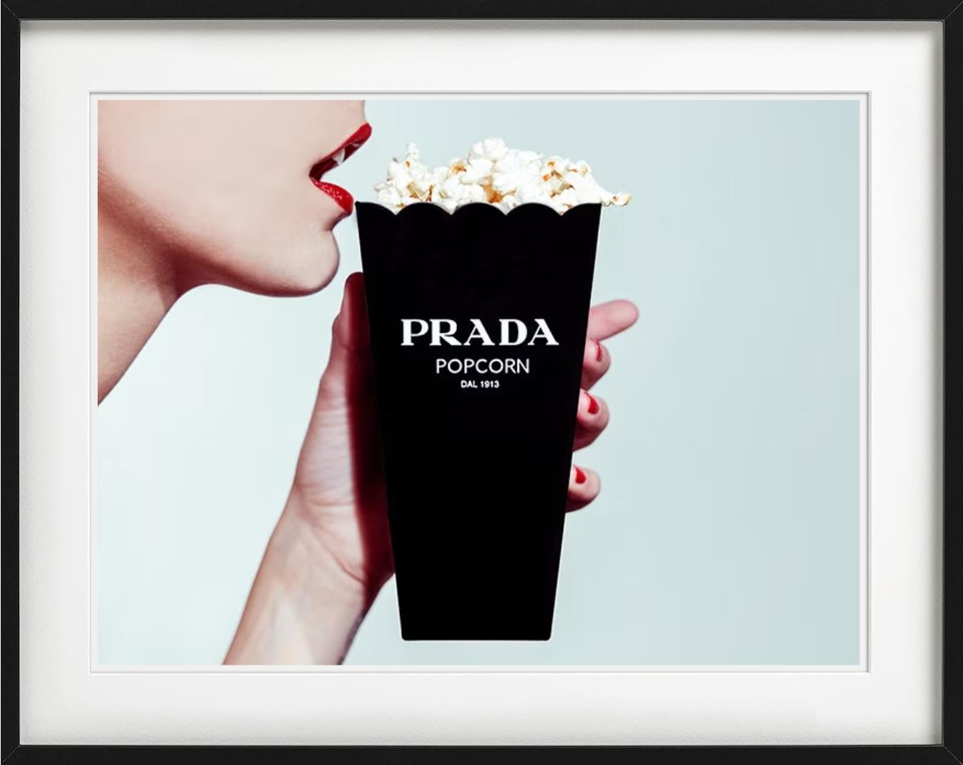 Prada Popcorn, Palomitas rellenas en una bolsa de Prada, Fotografía artística, 2012 en venta 3
