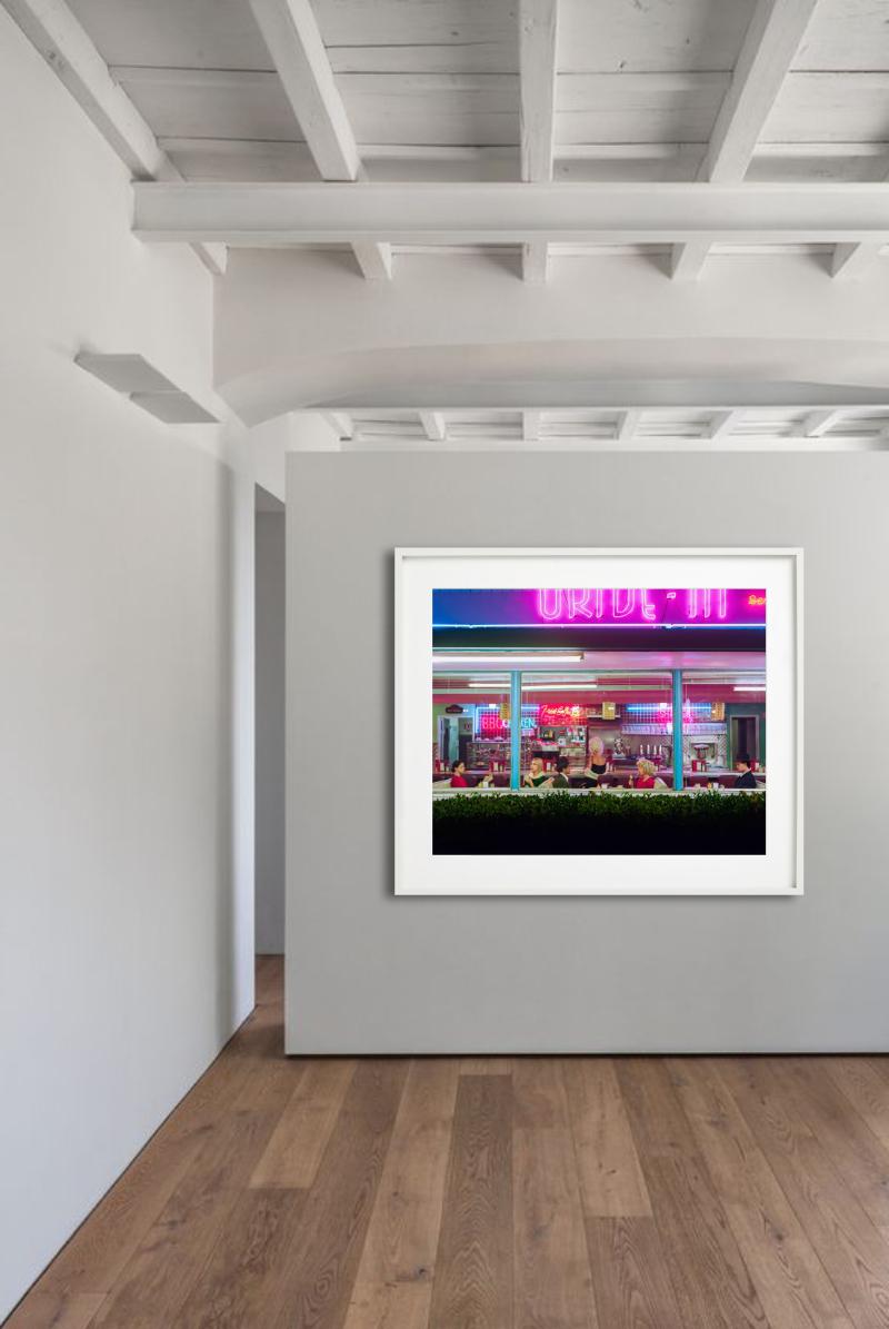 The Diner, photographie d'art, 2025 en vente 1