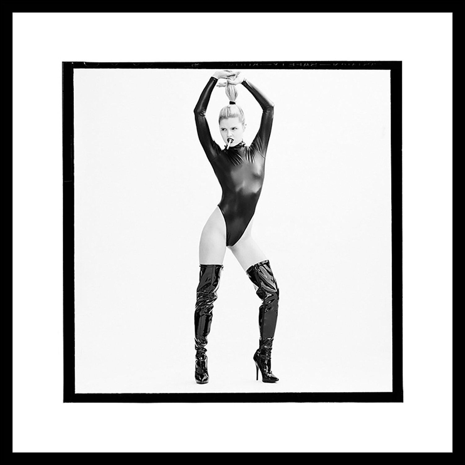 Tyler Shields - Ana, Fotografie 2015, Nachgedruckt im Angebot 1