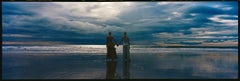 Tyler Shields - At The Oceans Edge, Fotografie 2020, gedruckt nach
