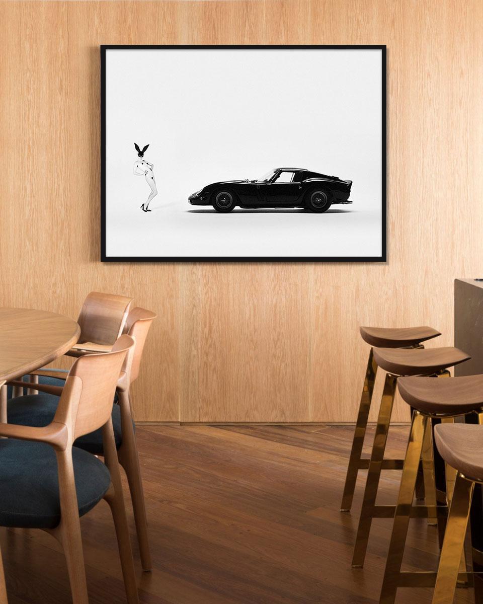 Tyler Shields - Bunny Ferrari - Fotografía firmada en venta 1