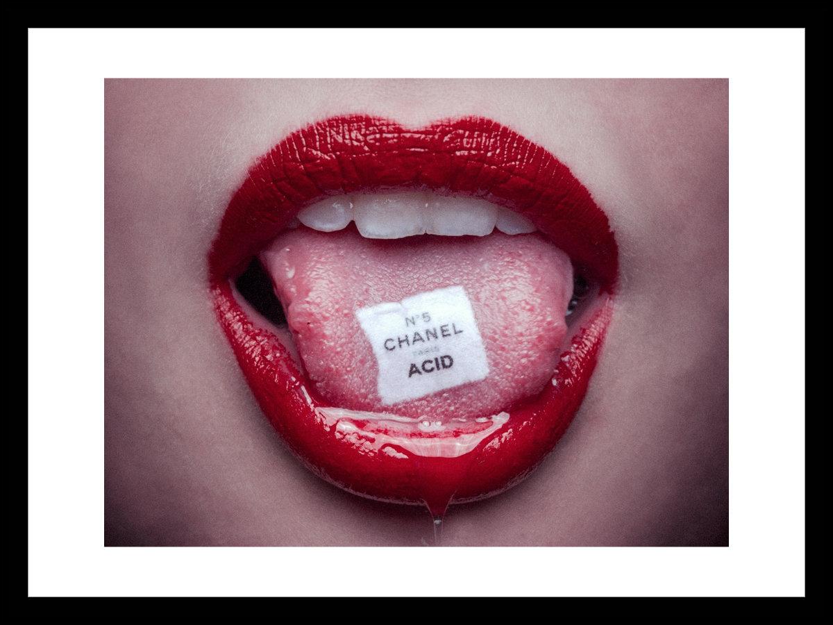 Tyler Shields - Chanel Acid, Fotografía 2015, Impresión posterior en venta 1
