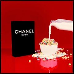 Tyler Shields - Chanel Cereal II - Signierte Fotografie