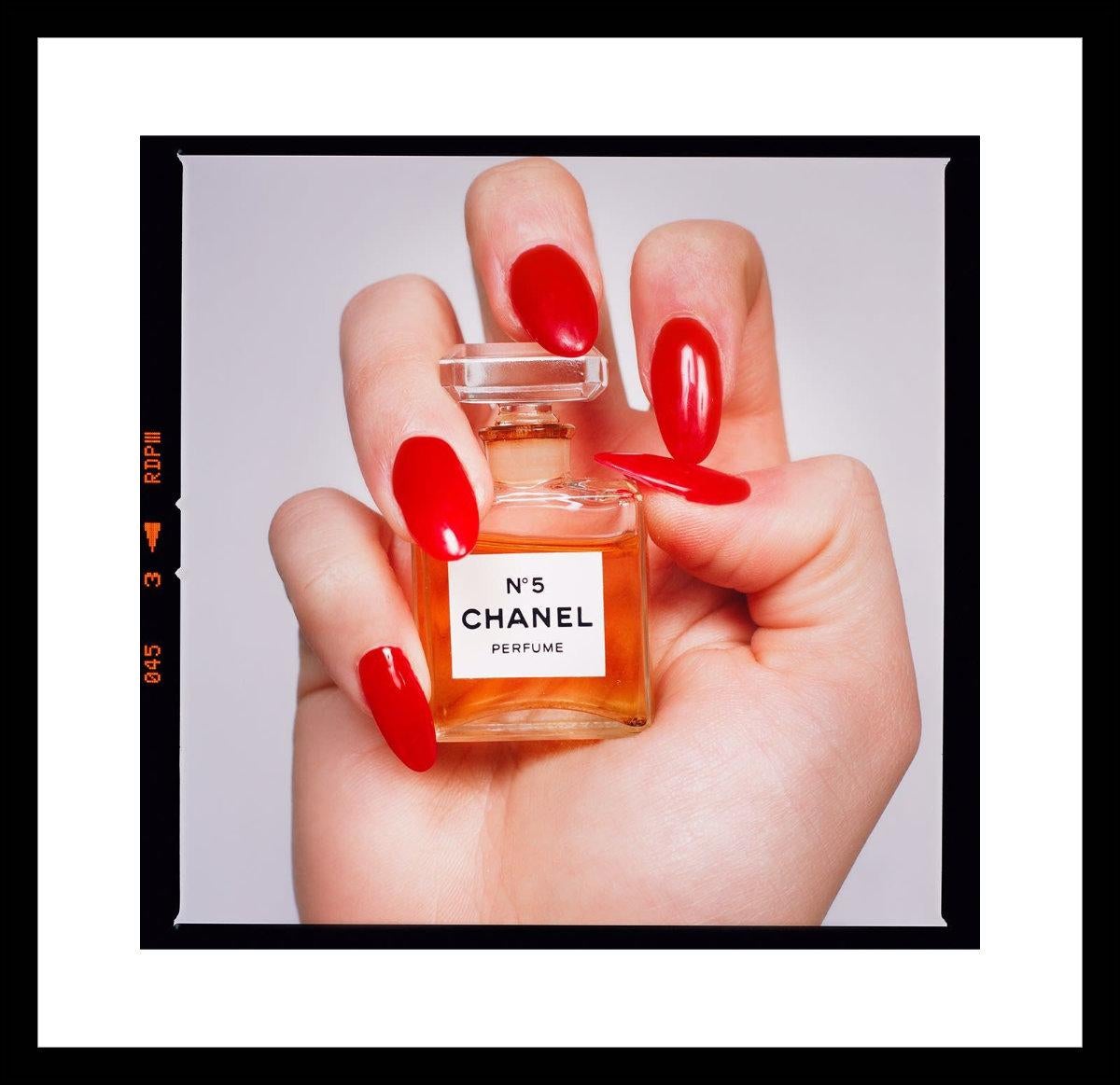 Tyler Shields - Les mains de Chanel (70