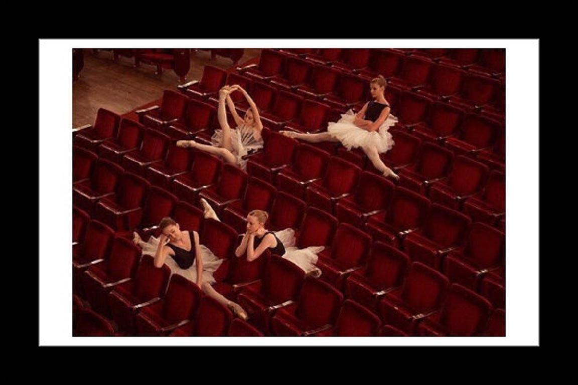 Tyler Shields - Dancers Twenty, Fotografie 2014, Druck nach im Angebot 1