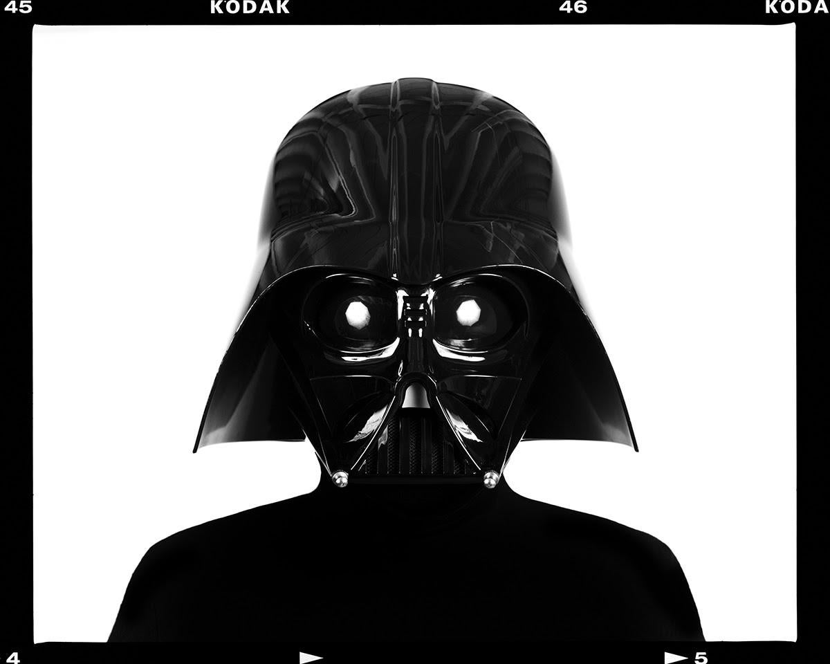 Tyler Shields - Darth Vader, Fotografie 2022, gedruckt nach