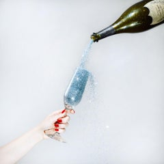Tyler Shields - Glitter Champagne, Fotografie 2019, Nachgedruckt