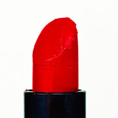 Tyler Shields - Hermes Lippenstift 2, Fotografie 2024, Nachgedruckt