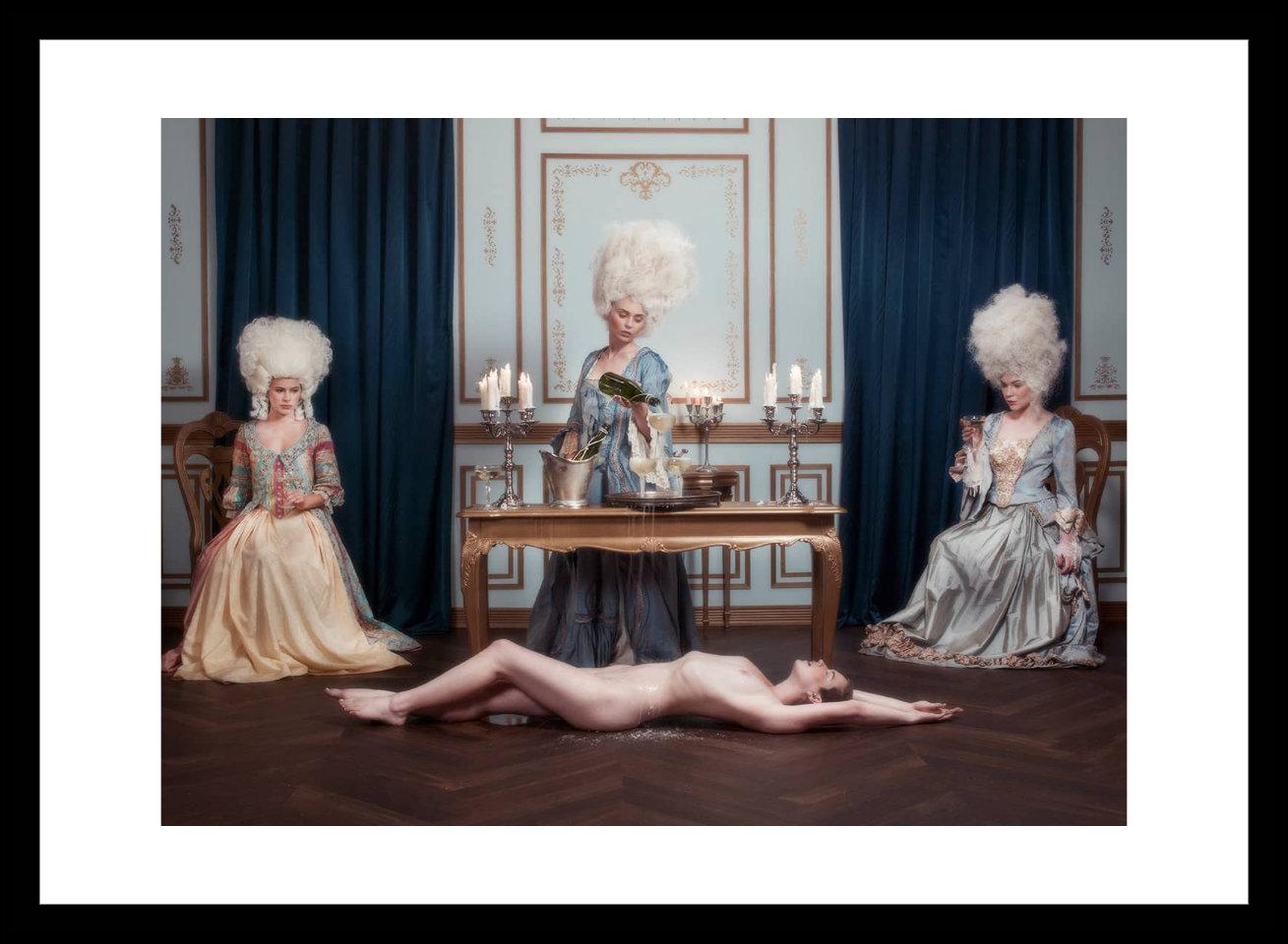 Tyler Shields - Let Them Getränke Champagner, Fotografie 2015, Nachdruck im Angebot 1