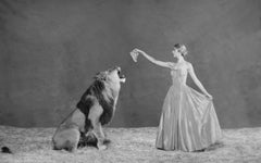 Tyler Shields - Domador de leones, Fotografía 2019, Impresión posterior