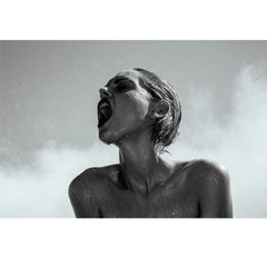 Tyler Shields - Pouring Rain, photographie de 2014, imprimée d'après