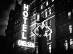 Tyler Shields - The Chelsea Hotel, Fotografia 2025, Stampa Dopo