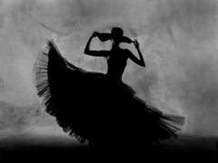 Tyler Shields - The Mystery Of the Borrowed Dress, 2021, imprimé d'après