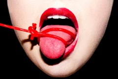 Tyler Shields - Gefesselte Zunge, Fotografie 2012, Nachgedruckt