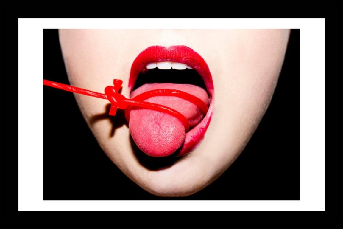 Tyler Shields - Gefesselte Zunge, Fotografie 2012, Nachgedruckt im Angebot 1