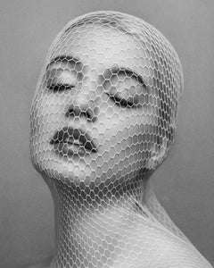 Tyler Shields - Velo, Fotografia 2026, Stampato Dopo