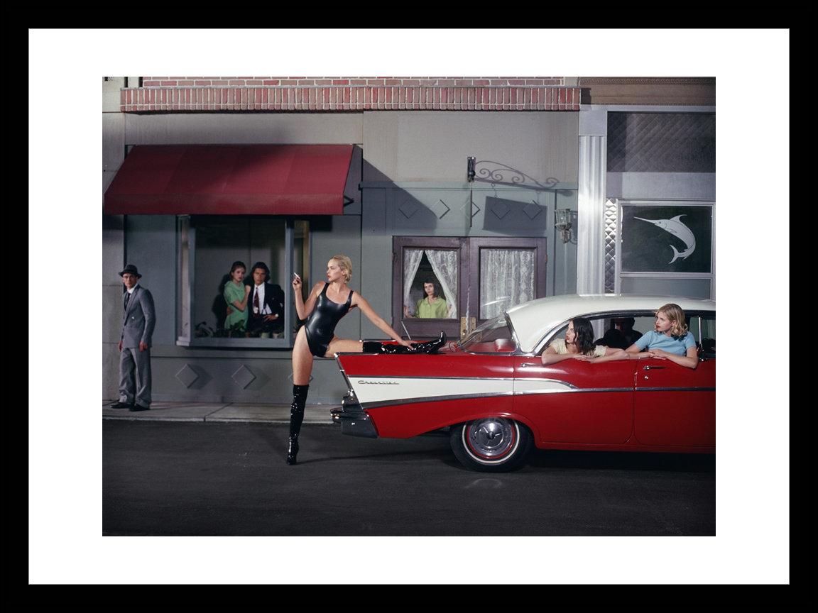 Tyler Shields - Frau in Latex, Fotografie 2018, Nachgedruckt im Angebot 1
