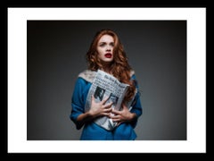 Tyler Shields - Mujer Conmocionada Por La Muerte Del Presidente, 2015, Impreso Después