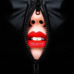 Tyler Shields - Bocca di cerniera, Fotografia 2021, Stampato dopo