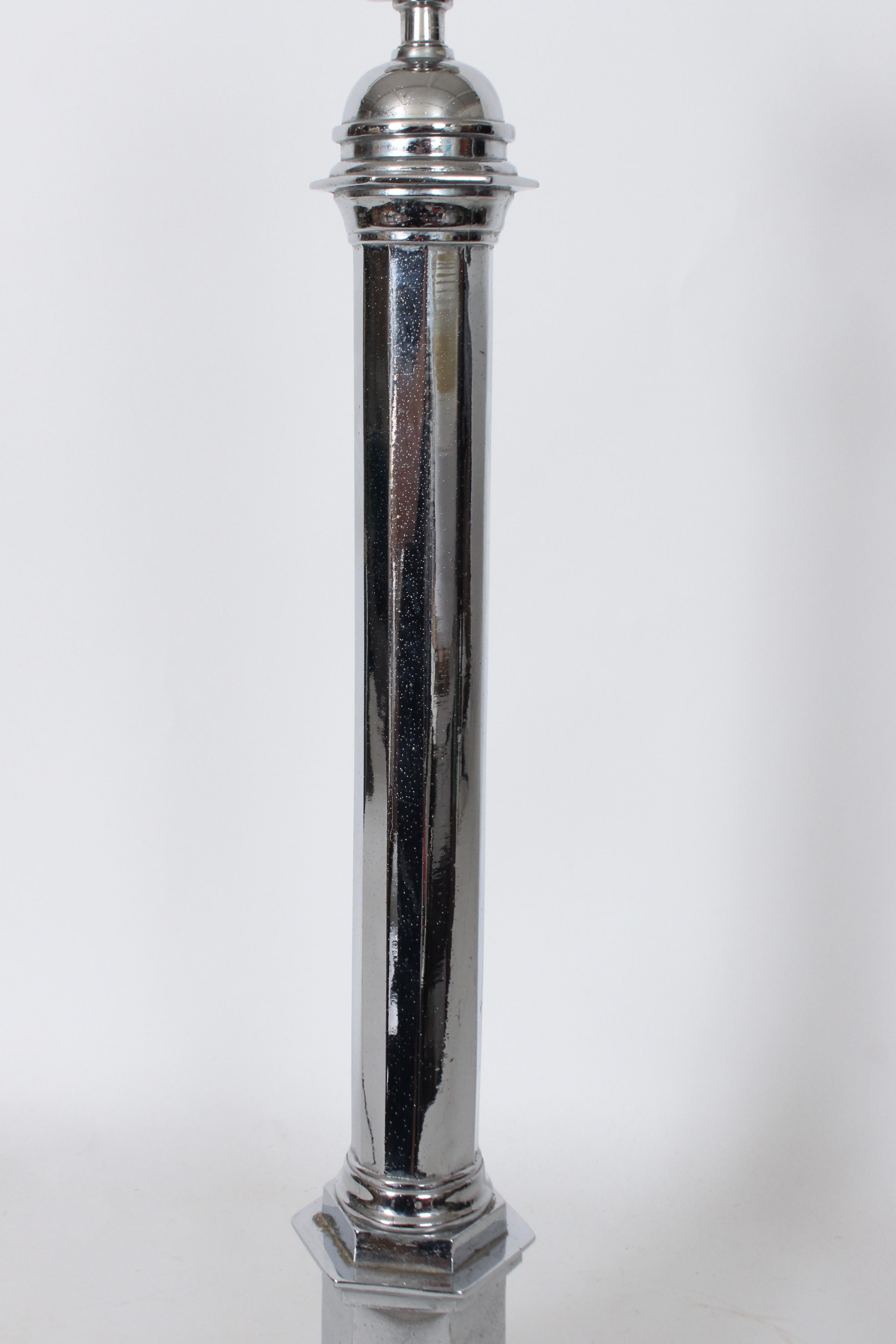 Tyndale Chrome Dodecagon Column Table Lamp en vente 1