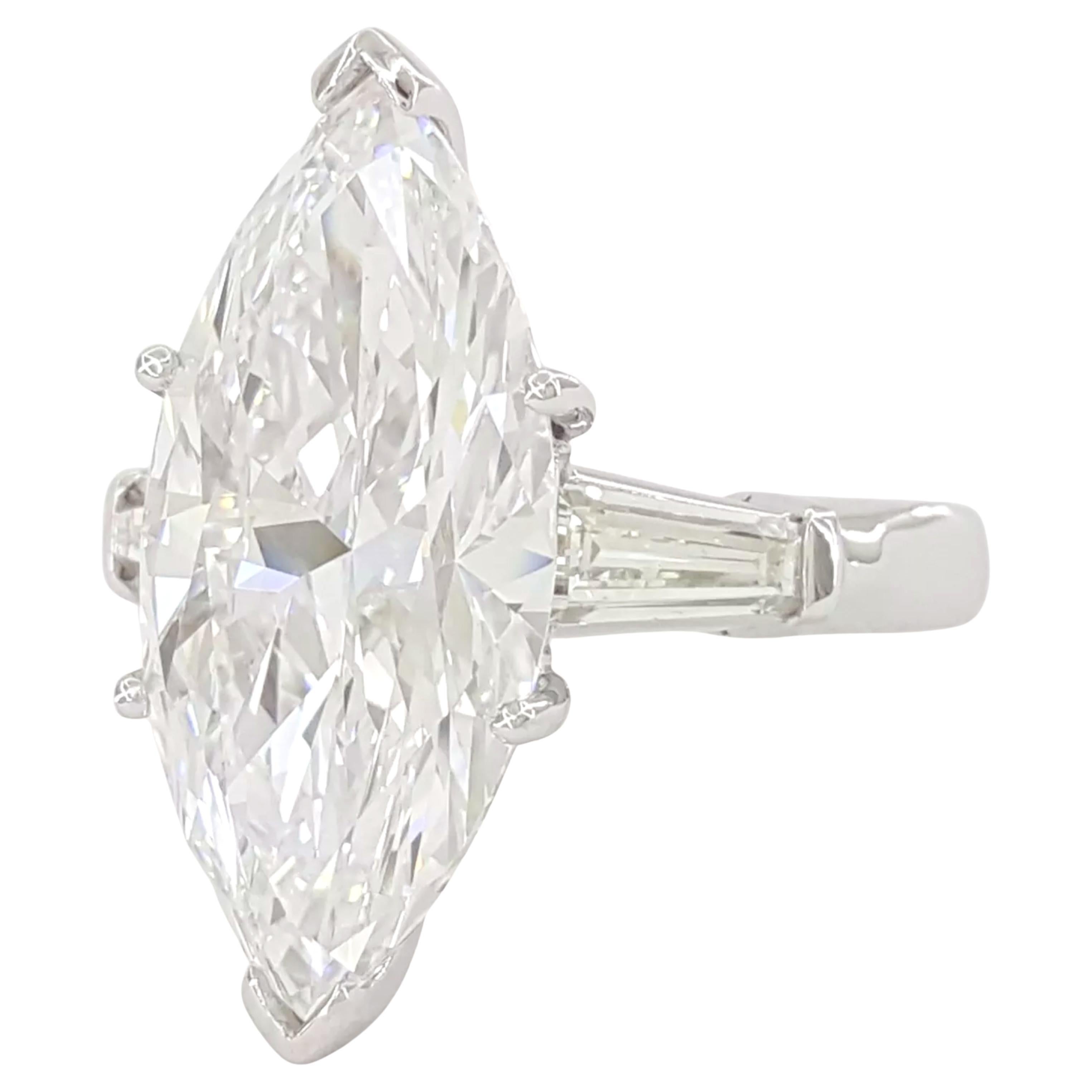 Taille Marquise TYPE 2A Bague avec diamant marquise de 7,20 carats certifié GIA, pureté brillante en vente