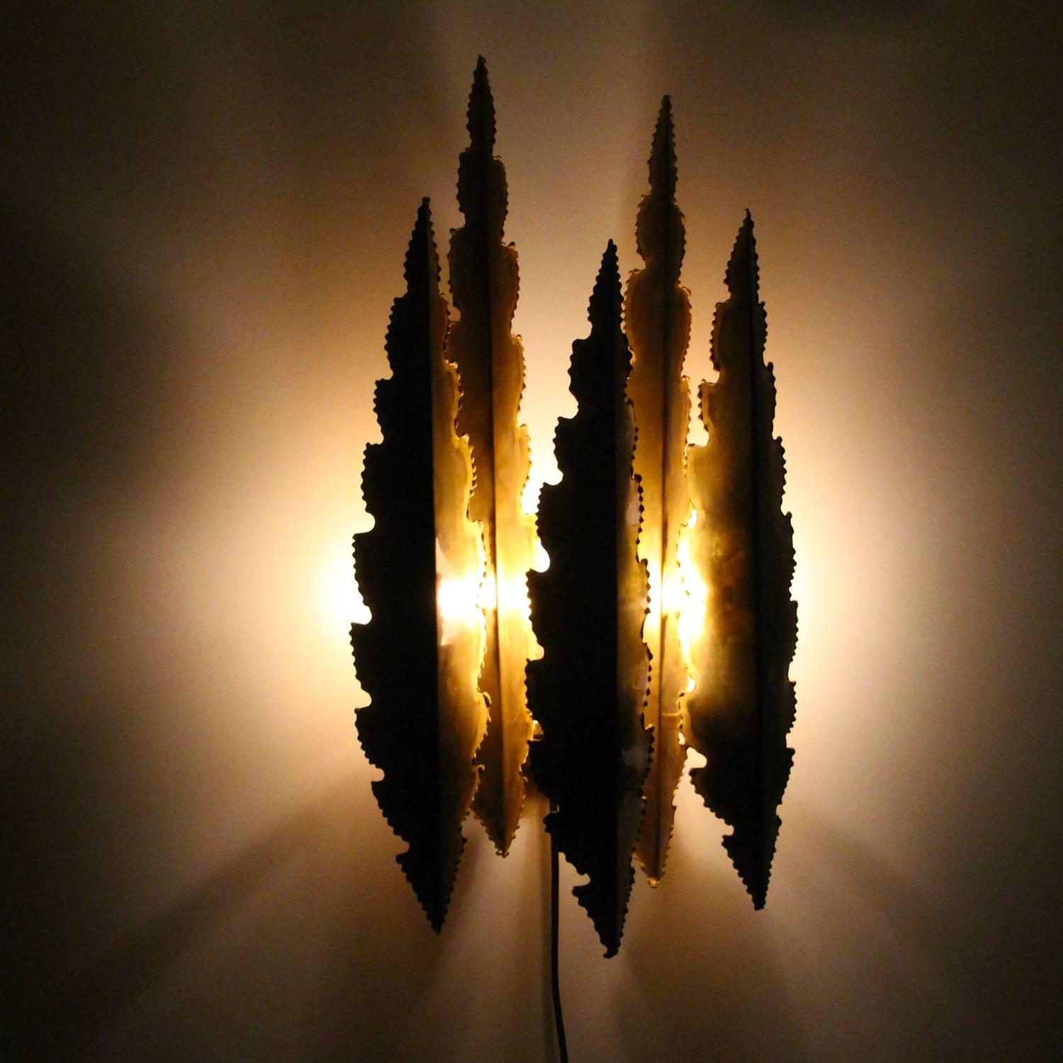 Type 5195, Large Brutalist Style Brass Wall Sconce by Holm Sorensen, 1960s In Excellent Condition In Frederiksberg, DK