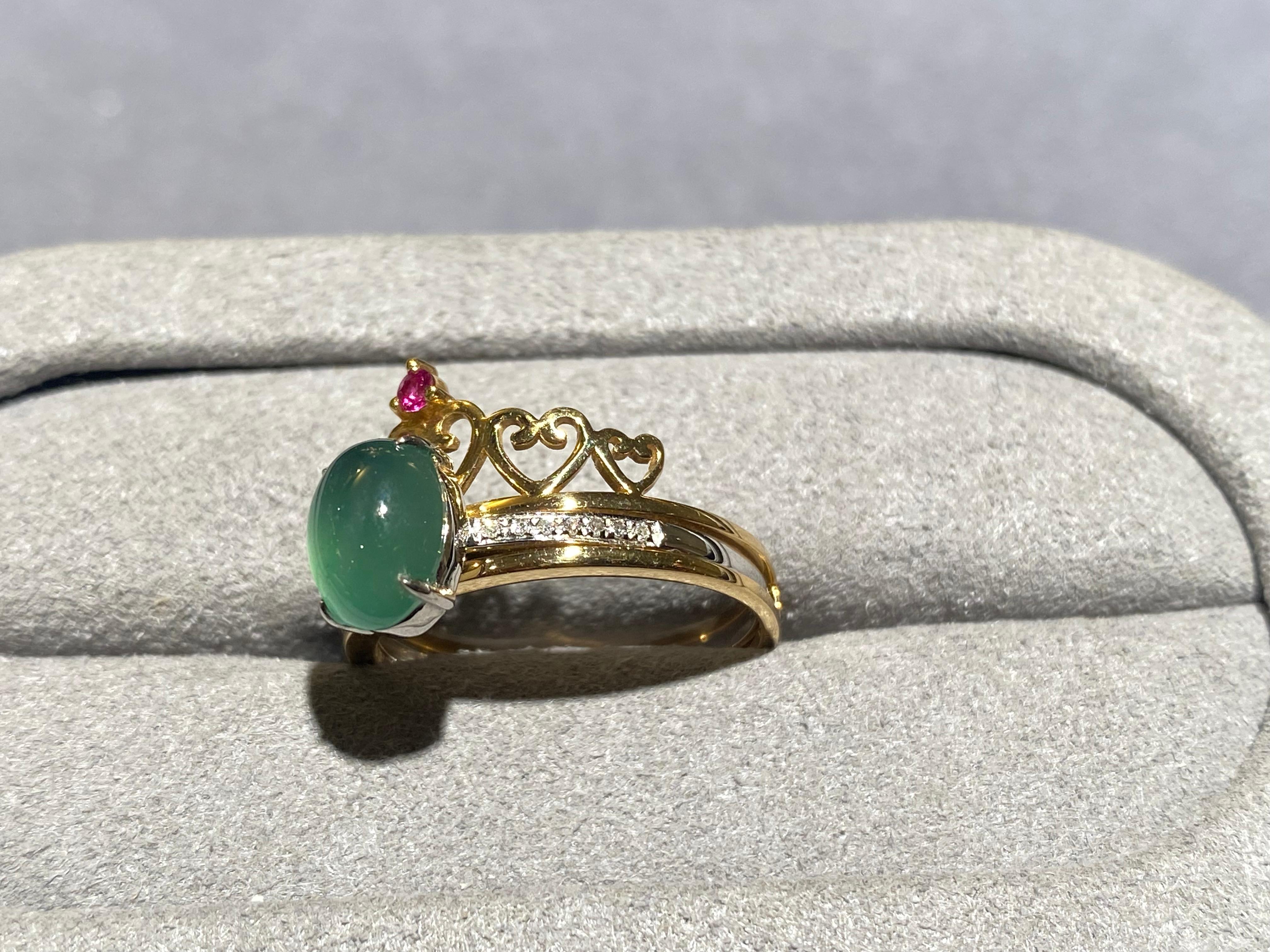 Cabochon Type A Green Jadeite and Diamond Detachable Ring in 18k Yellow and White Gold For Sale