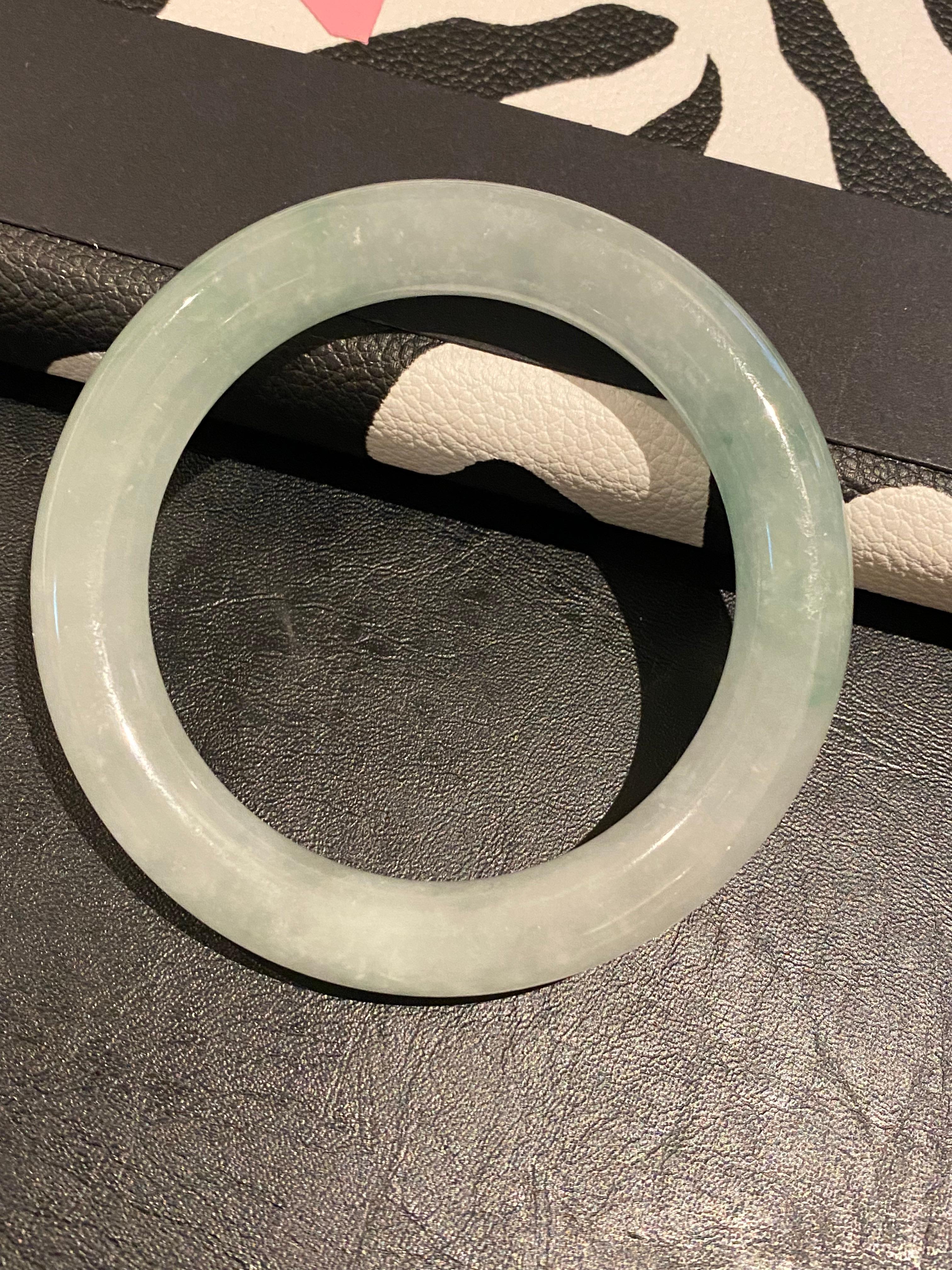 Retro Type A Jadeite Bangle, of Greyish Green colour, 59.7gr. 21cm, 55mm in diameter. For Sale