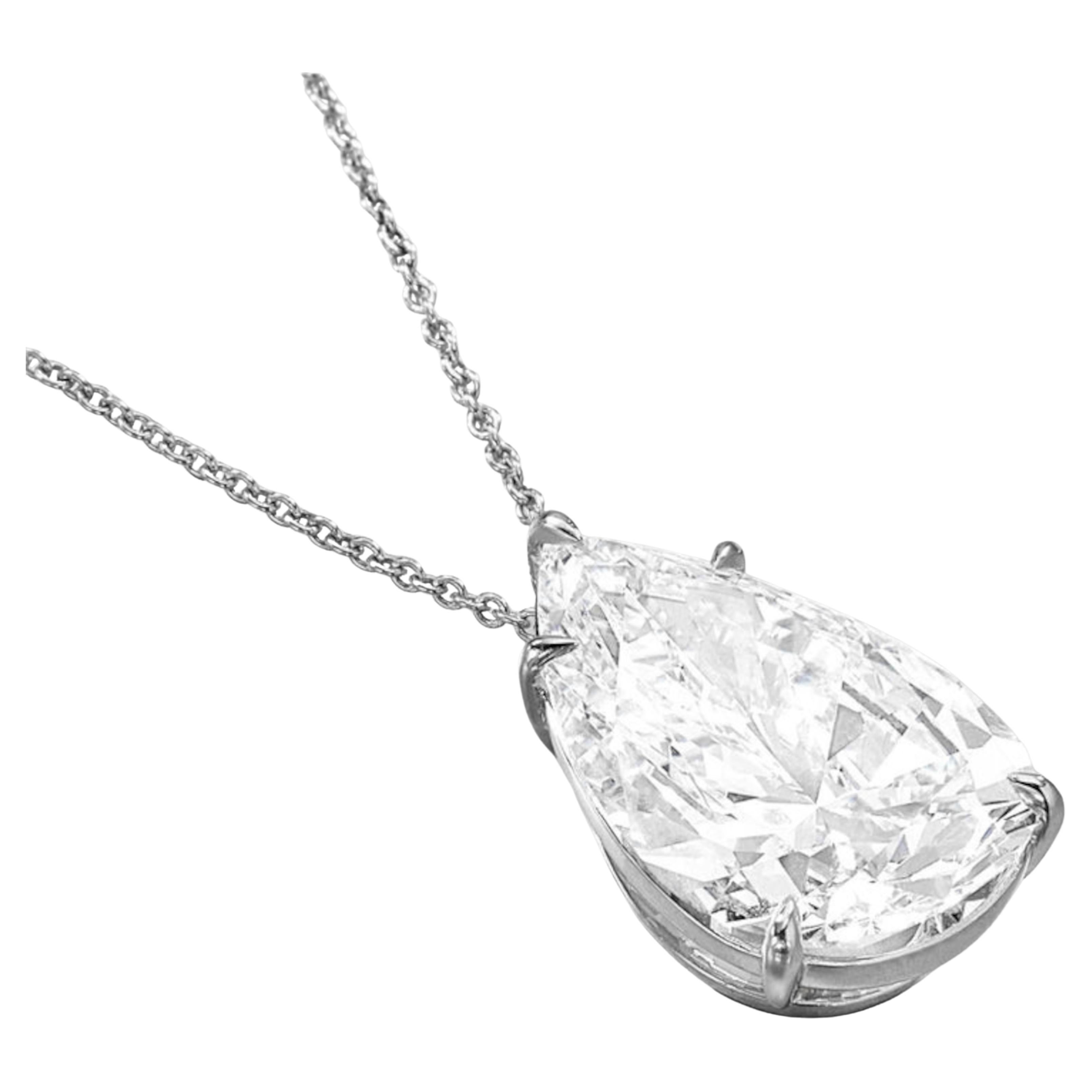 This breathtaking 7ct natural diamond necklace is a true masterpiece, designed to elevate any ensemble with its stunning sparkle and sophisticated style. 

The necklace features a gorgeous pear brilliant cut diamond, expertly set in a sleek 18k