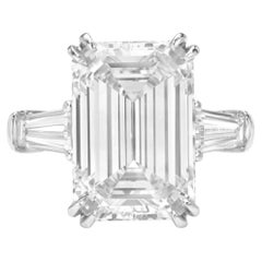 Diamante talla esmeralda certificado GIA de 10,05 ct Claridad VVS2 con baguette cónica