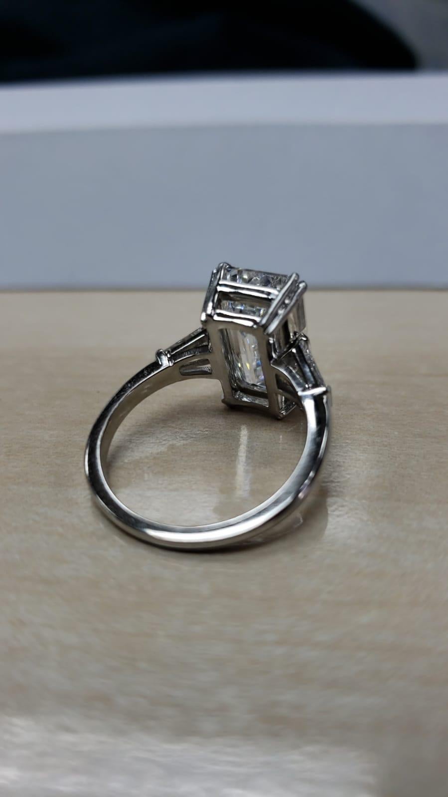 Type IIA Golconda D Color GIA Certifield 10 Carat Emerald Cut Diamond Ring In New Condition For Sale In Rome, IT