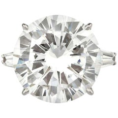 Anillo de diamantes de talla brillante redonda de 9,18 quilates con certificado GIA y baguette cónica