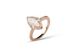 Type IIa light pinkish brown diamond solitaire ring.