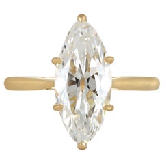 Bague solitaire en diamant de type IIa de forme marquise.