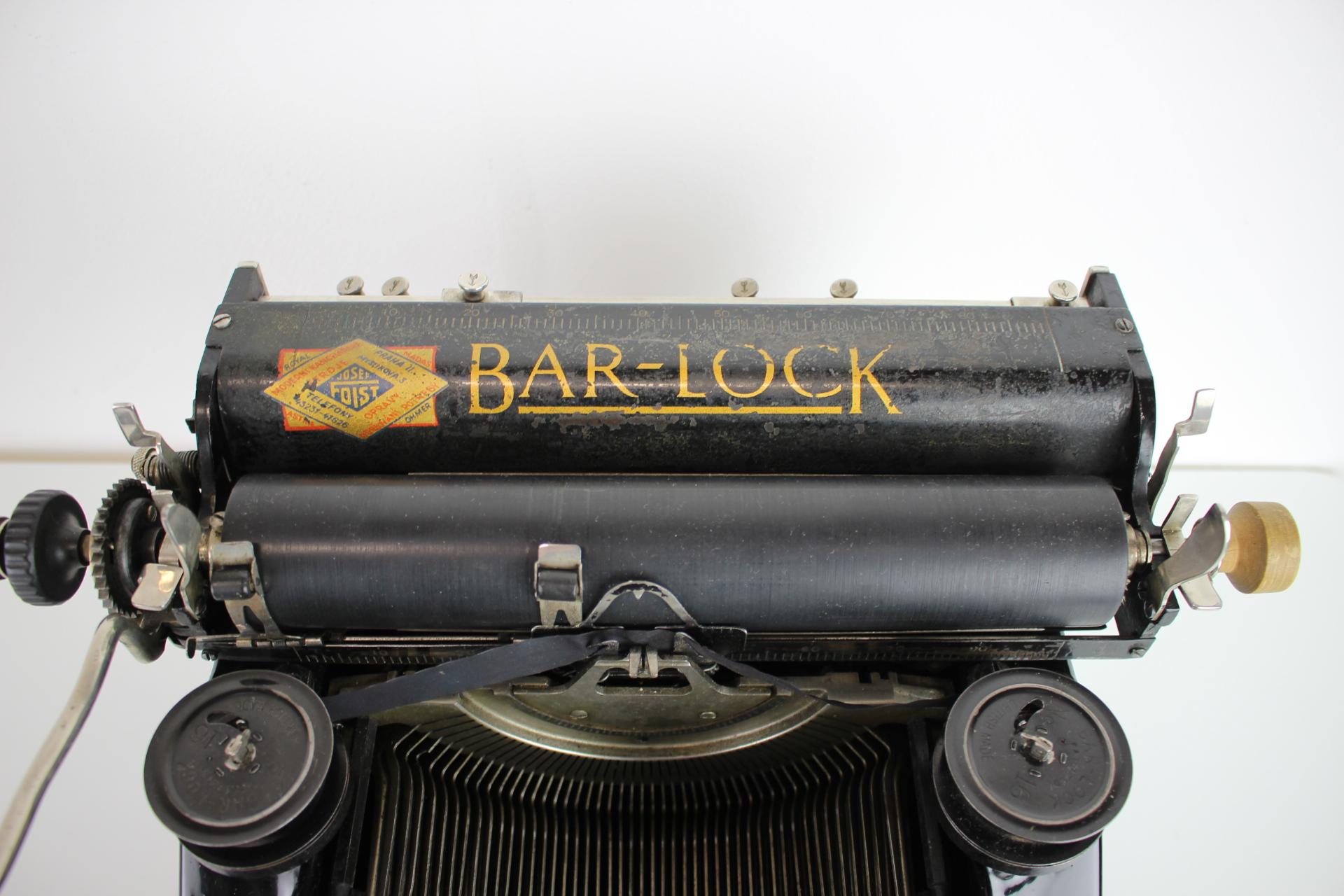 Schreibtischschreibtisch von Bar-Lock, England, 1921 (Frühes 20. Jahrhundert) im Angebot
