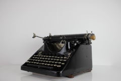 Typewriter by Bar-Lock, England, 1921