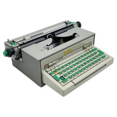 Macchina da scrivere di Ettore Sottsass per Olivetti, Modello Praxis 48, Italia anni '70