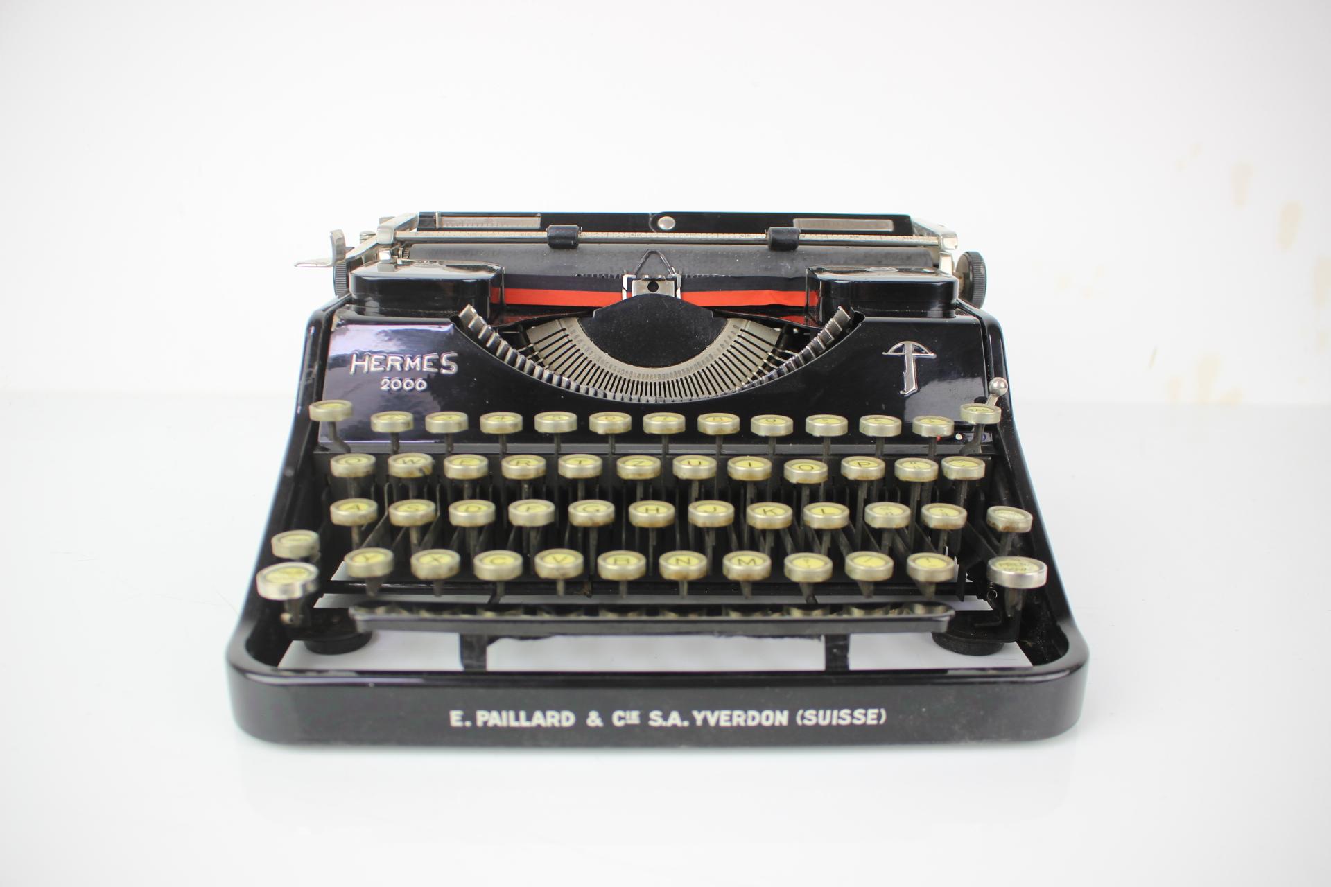 Art déco  Machine à écrire/ HERMES 2000, Suisse Années 30 en vente