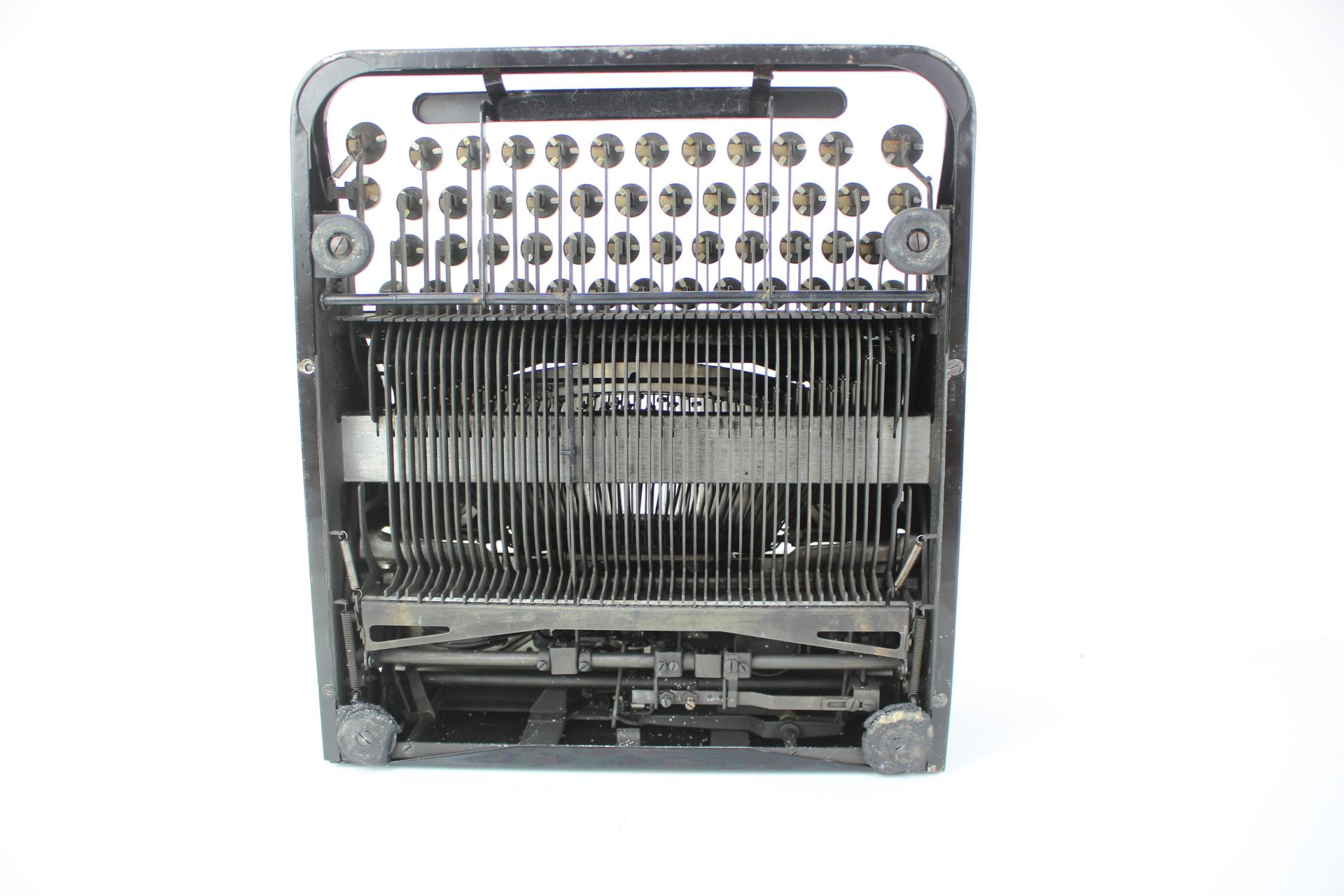  Machine à écrire/ HERMES 2000, Suisse Années 30 en vente 2
