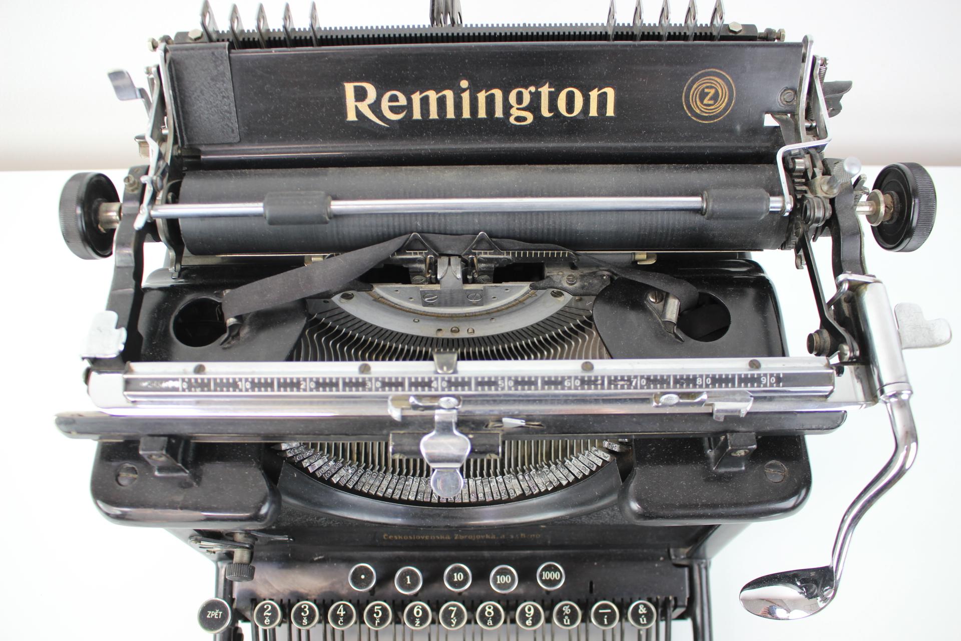 Schreibtischtyp, Hersteller Remington: Zbrojovka Brno, um 1935 (Tschechisch) im Angebot