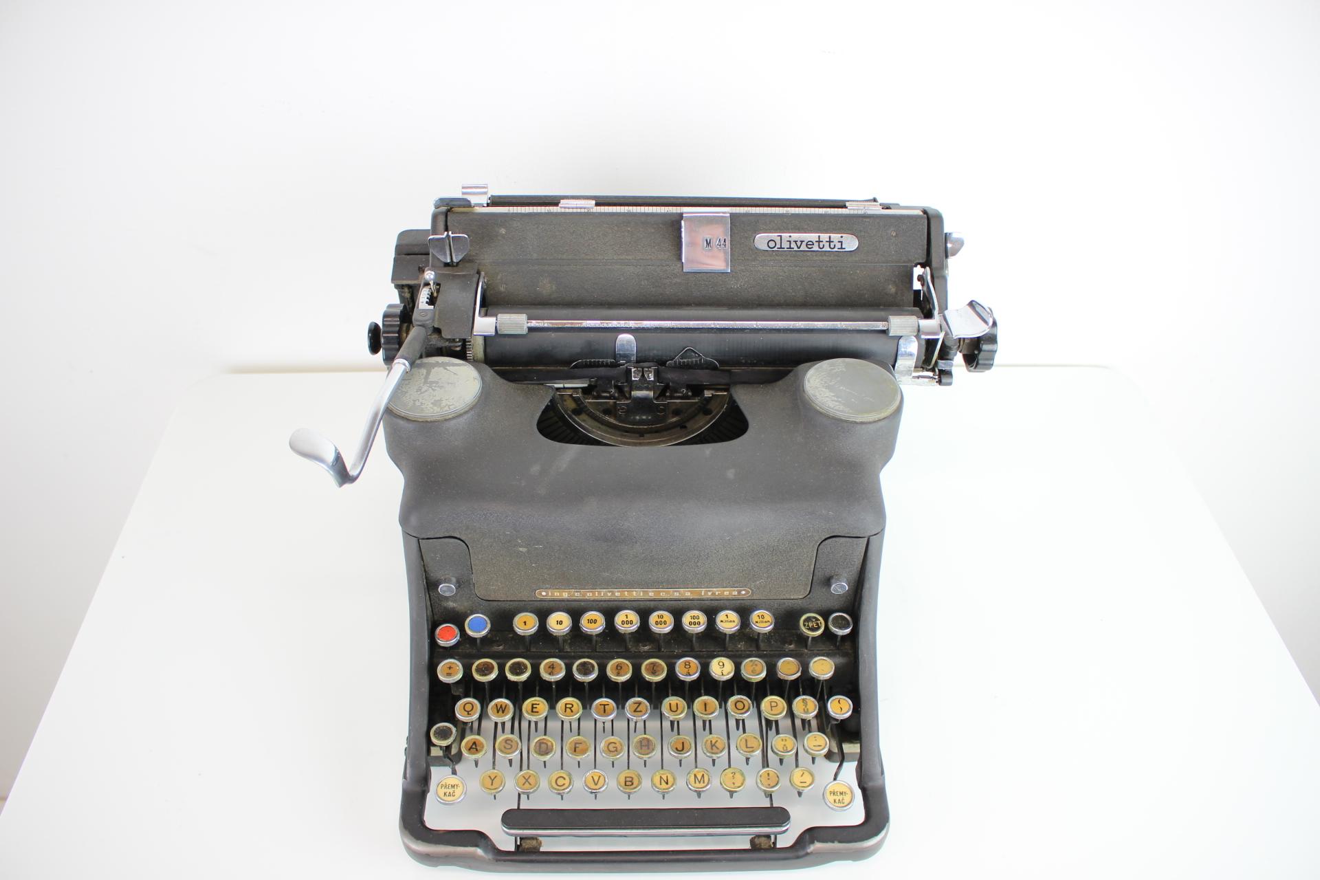 Schreibtischschreibtisch Olivetti „M44“, Ostdeutschland, 1947 (Industriell) im Angebot