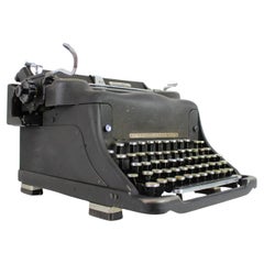 Schreibtischschreibtisch Olivetti „M44“, Ostdeutschland, 1947