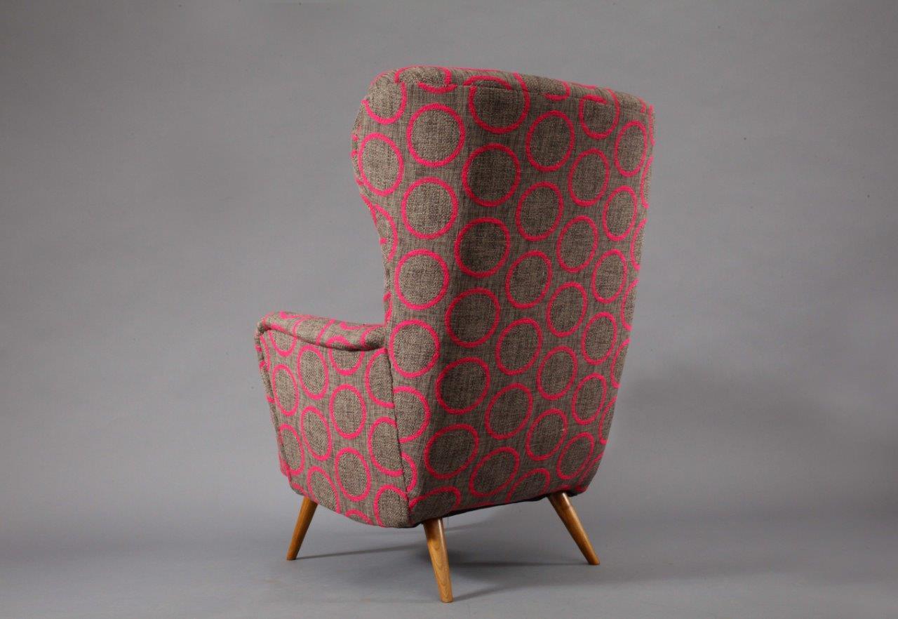 Wingback armchair, 
Italian 1950,
attributed to Paolo Buffa
new fabric.