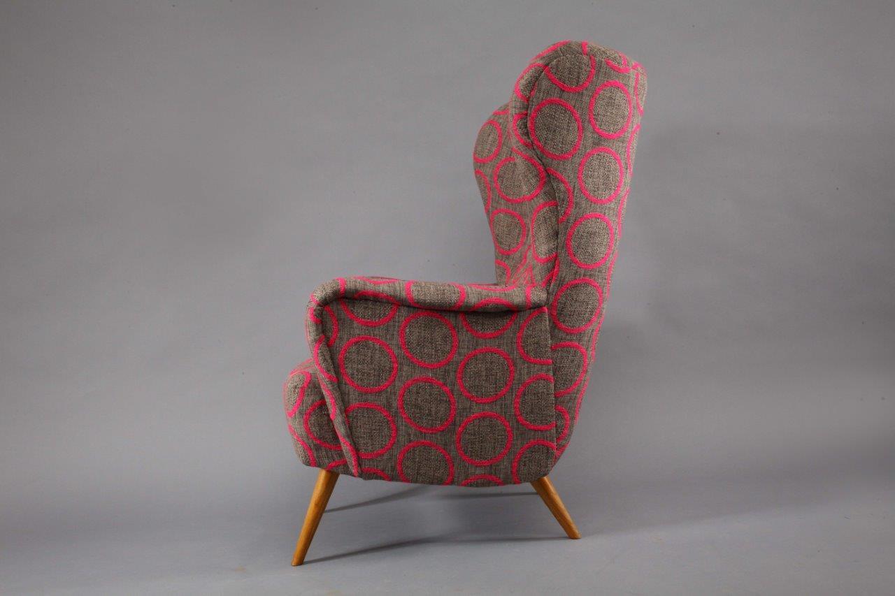 Typial Italian Wingback Armchair 1950, Attributed to Paolo Buffa In Good Condition In Vienna, Vienna